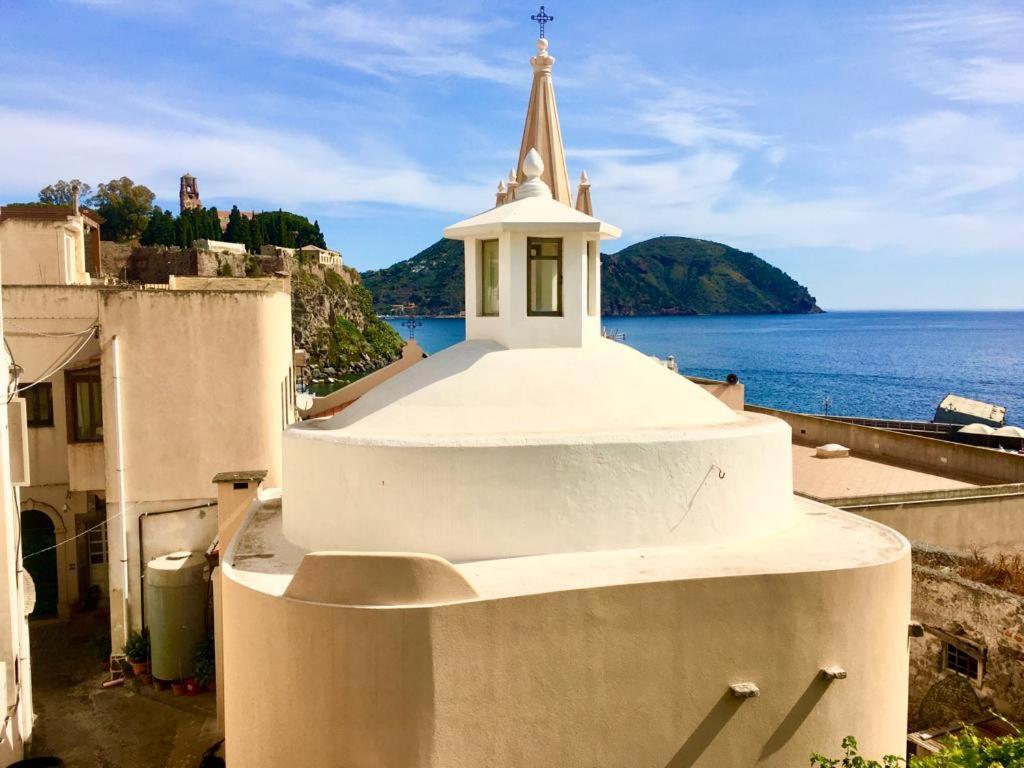 Casa Mafalda B&B Lipari  Buitenkant foto