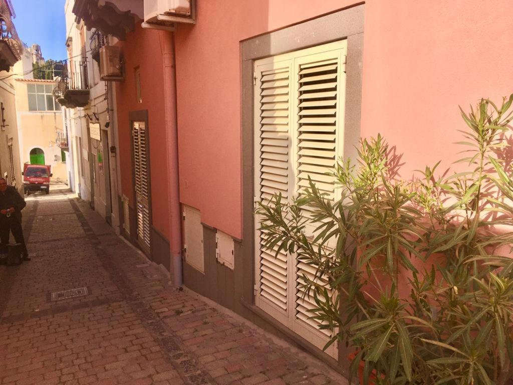 Casa Mafalda B&B Lipari  Buitenkant foto