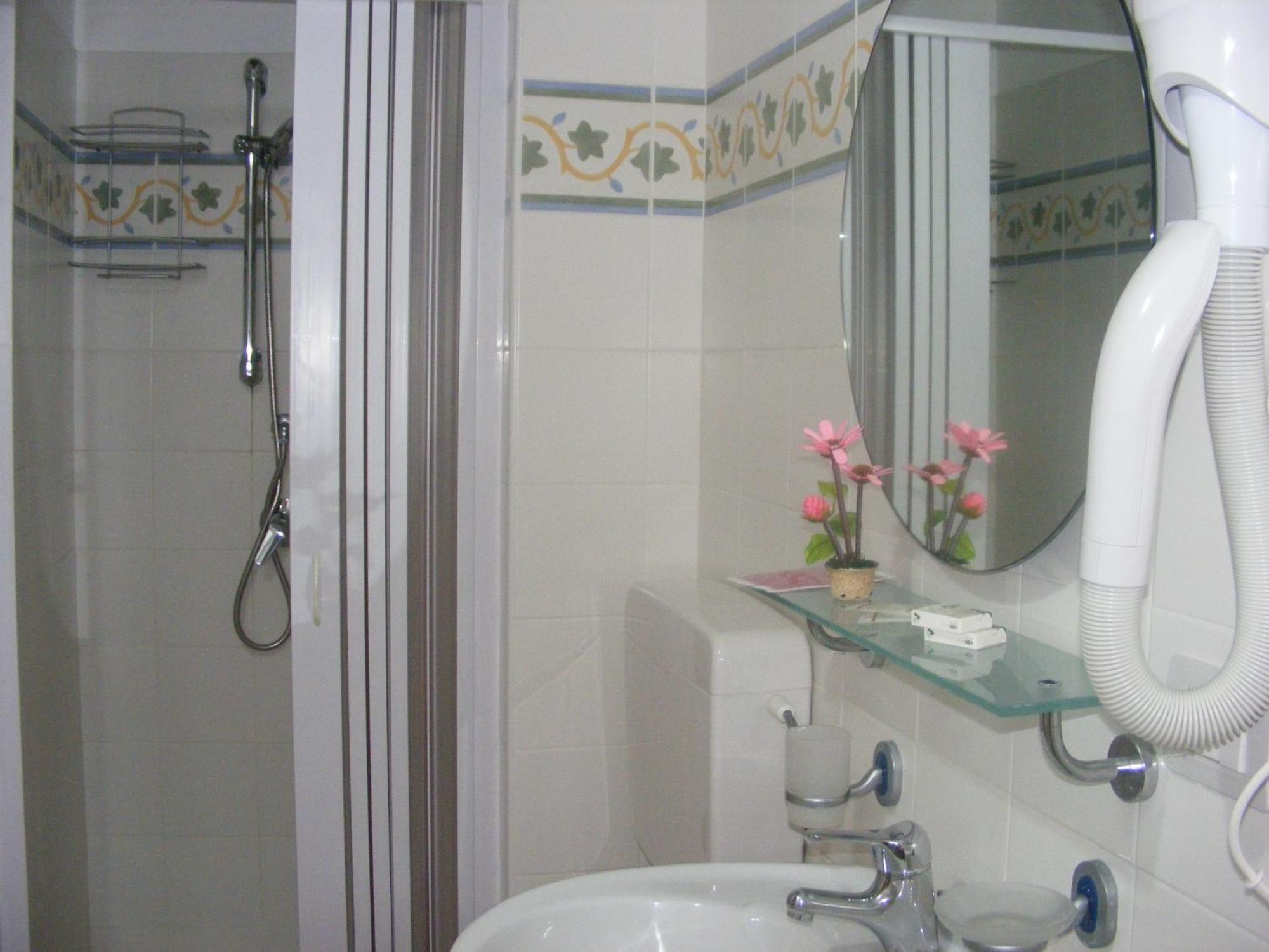 Casa Mafalda B&B Lipari  Buitenkant foto