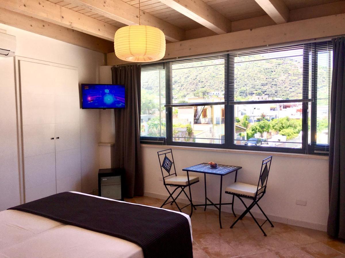 Casa Mafalda B&B Lipari  Buitenkant foto